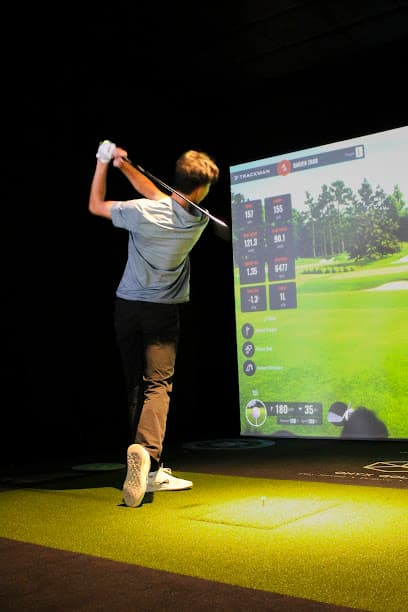 Onyx Indoor Golf & Cafe