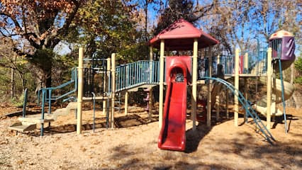 Veterans Park Play Ground