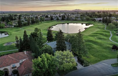 Brookside Golf & Country Club