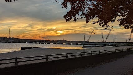 Sadowski Parkway Waterfront Park