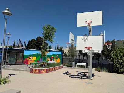 Madison Avenue Park and Community Garden