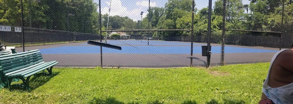 Glenlake Tennis Center (Tennis Court)