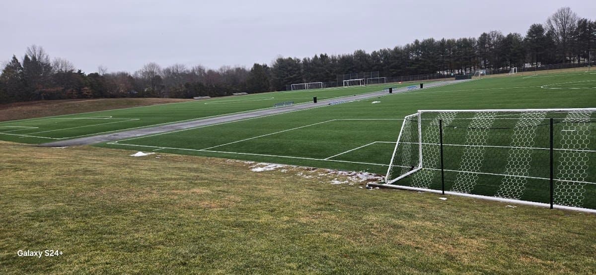 Veterans Memorial Park (Tennis Court)